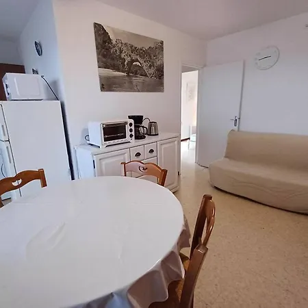 Apartment F2 A Avec Vue Sur L'etang, Proche Thermal, 1 Chambre, Non-fumeur - Fr-1-571-64